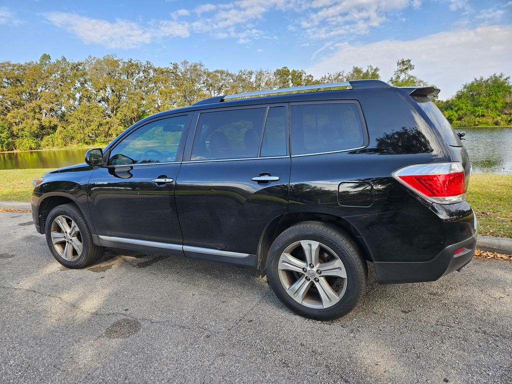 2013 Toyota Highlander Limited 3