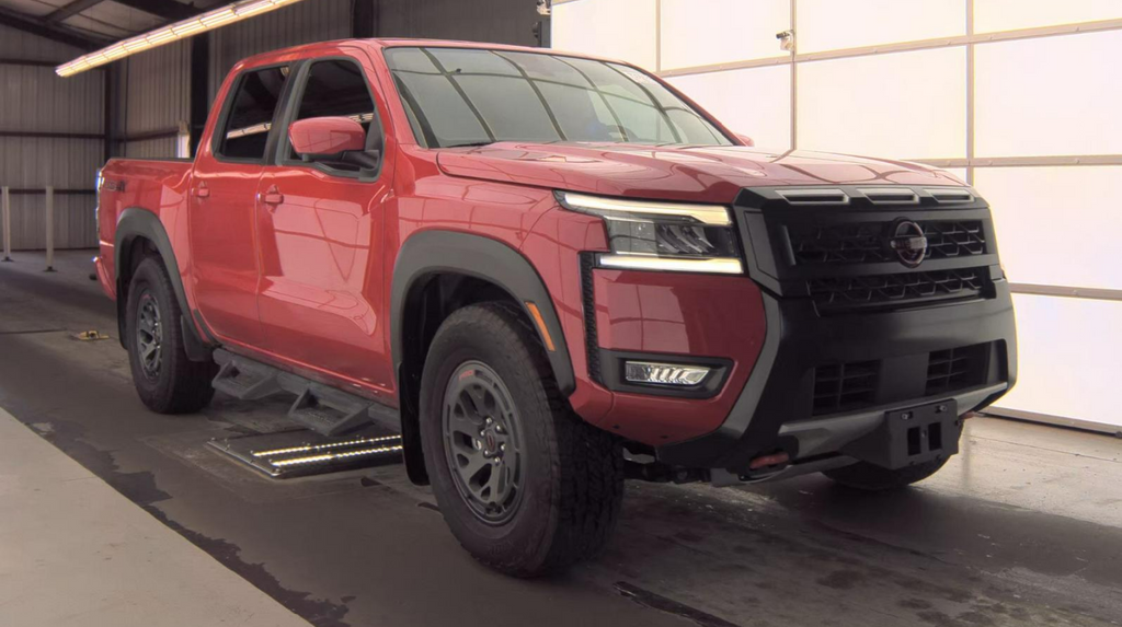 Red Alert 2025 Nissan Frontier PRO-4X Crew Cab 4WD Pickup Truck Four-Wheel Drive 9-Speed Automatic Overdrive