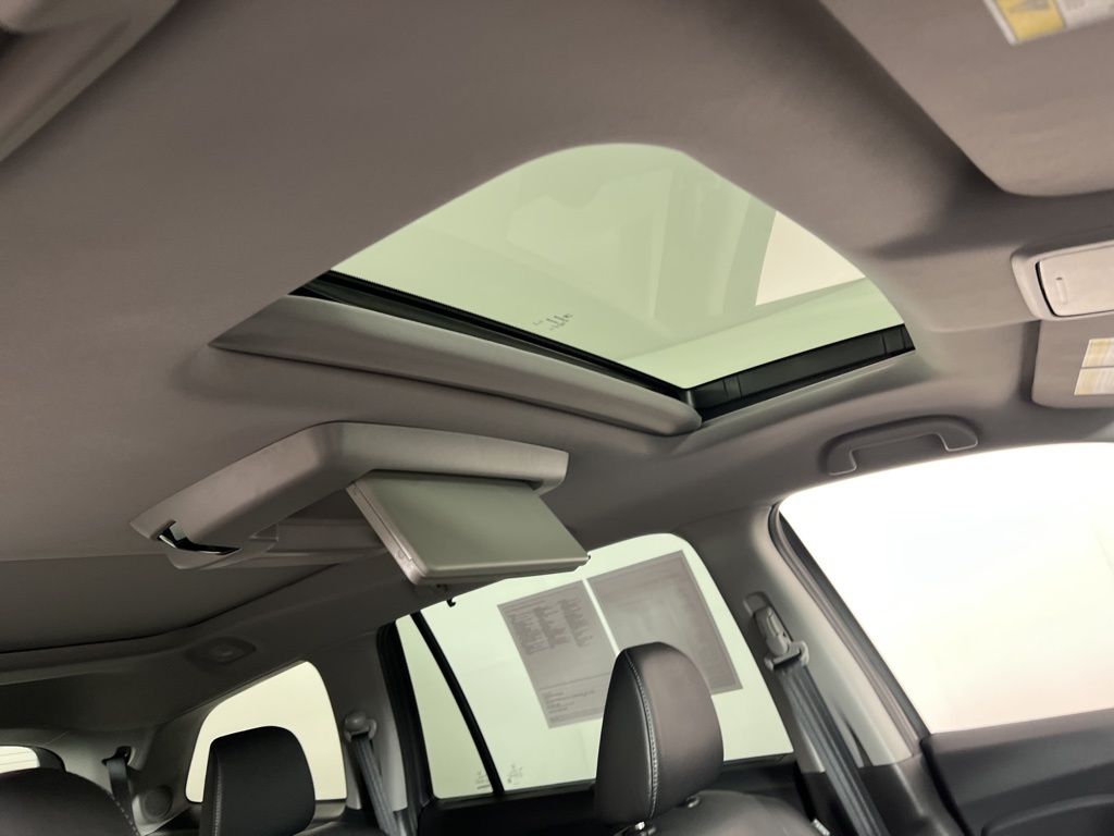 Thumbnail: 2020 Honda Pilot - 12