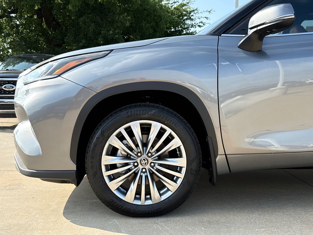 Used 2026 Toyota Highlander SUV