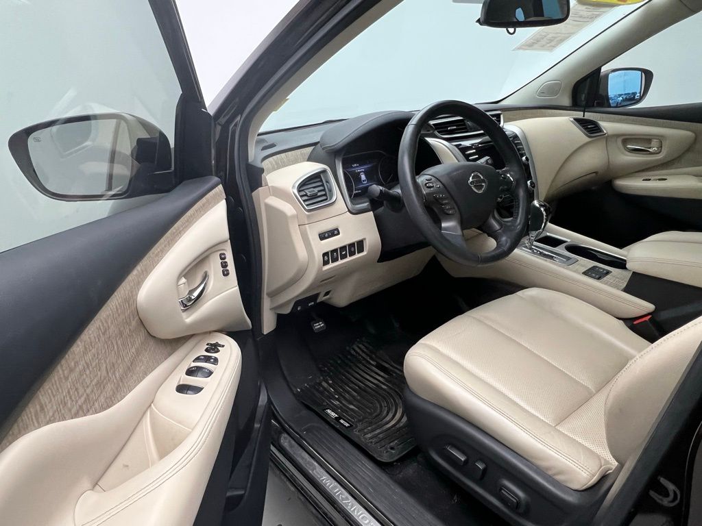 Thumbnail: 2021 Nissan Murano - 21