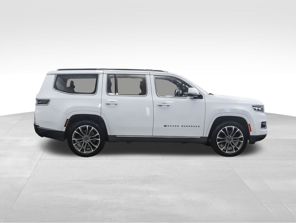 Thumbnail: 2022 Jeep Grand Wagoneer - 6