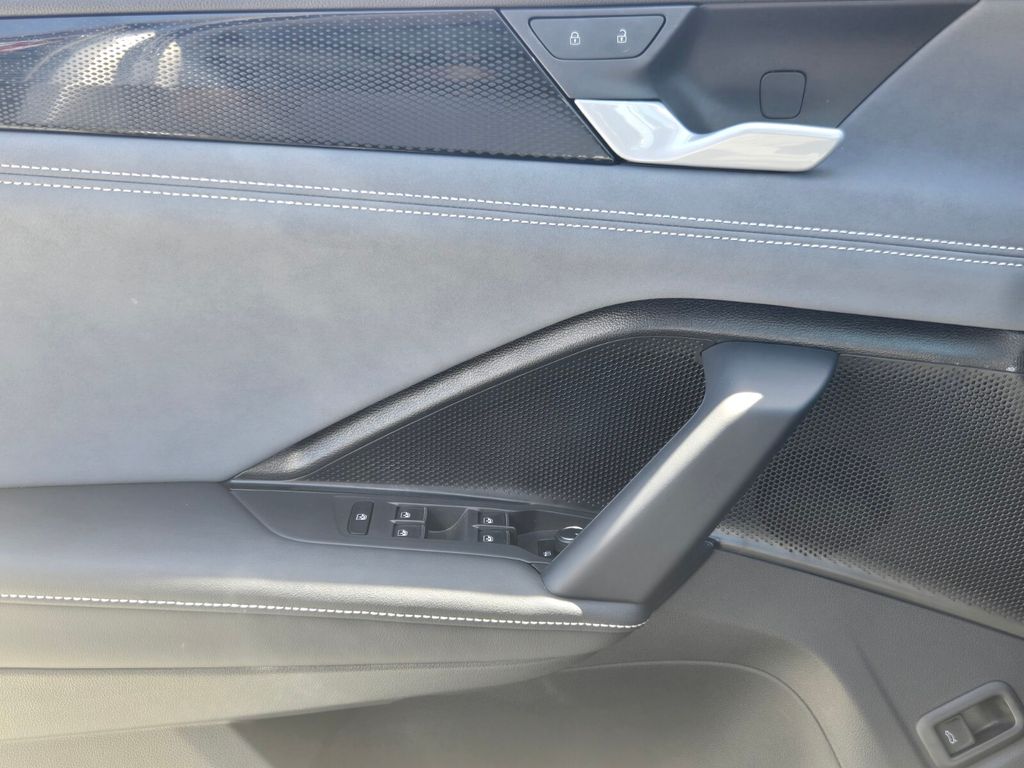 2025 Volkswagen Tiguan - $29,900