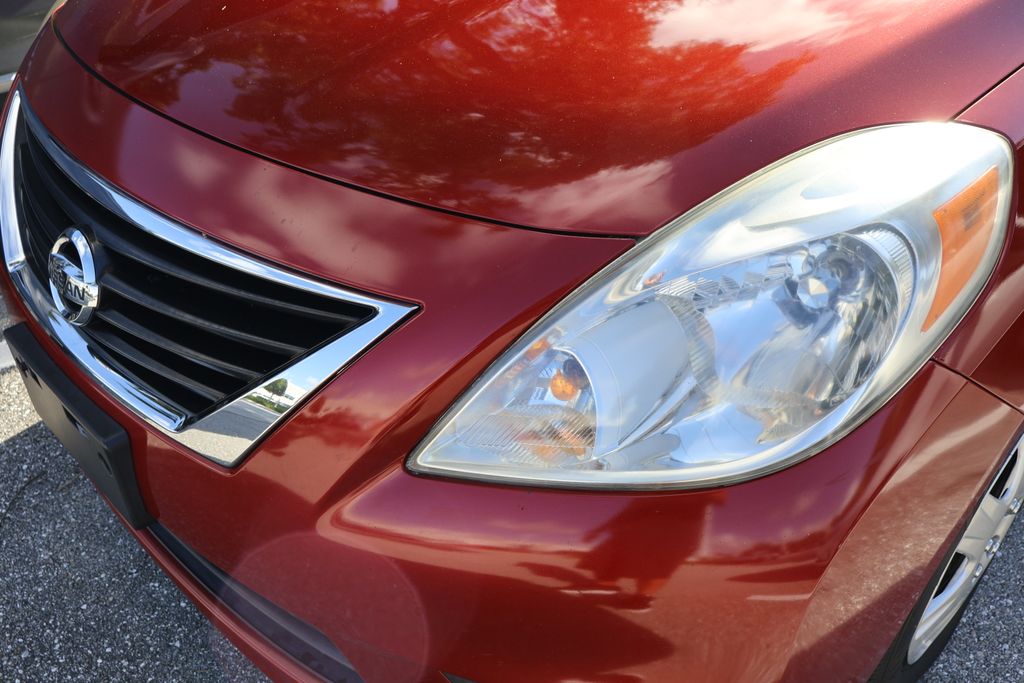 Thumbnail: 2012 Nissan Versa - 3