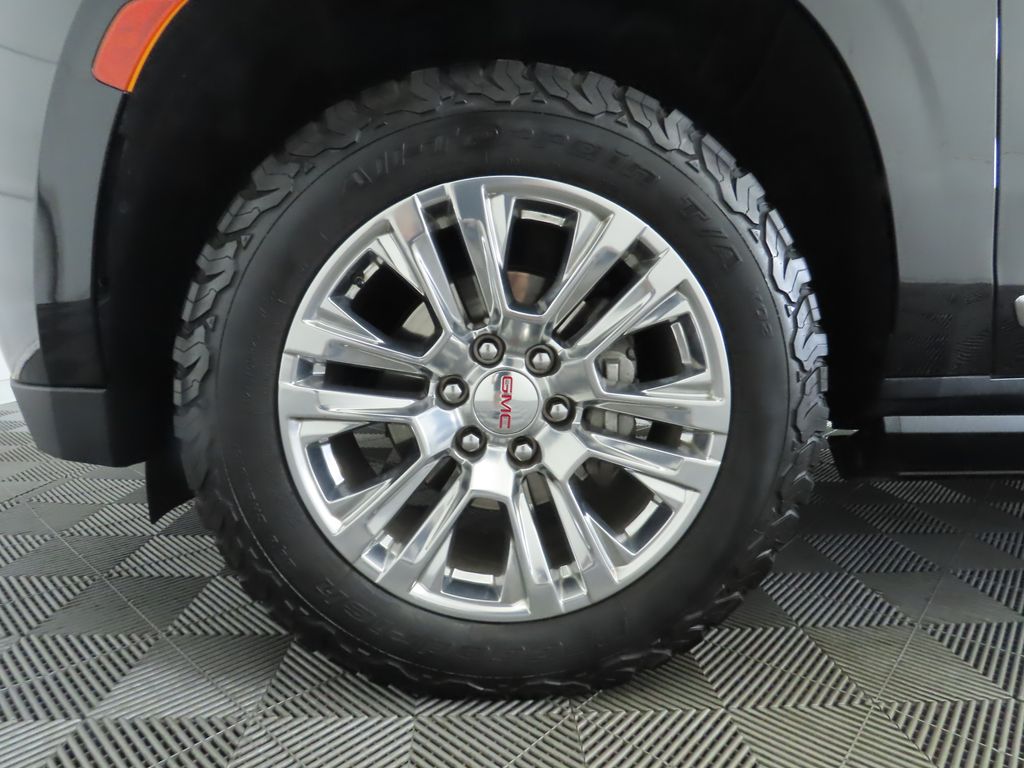 Thumbnail: 2023 GMC Yukon XL - 27