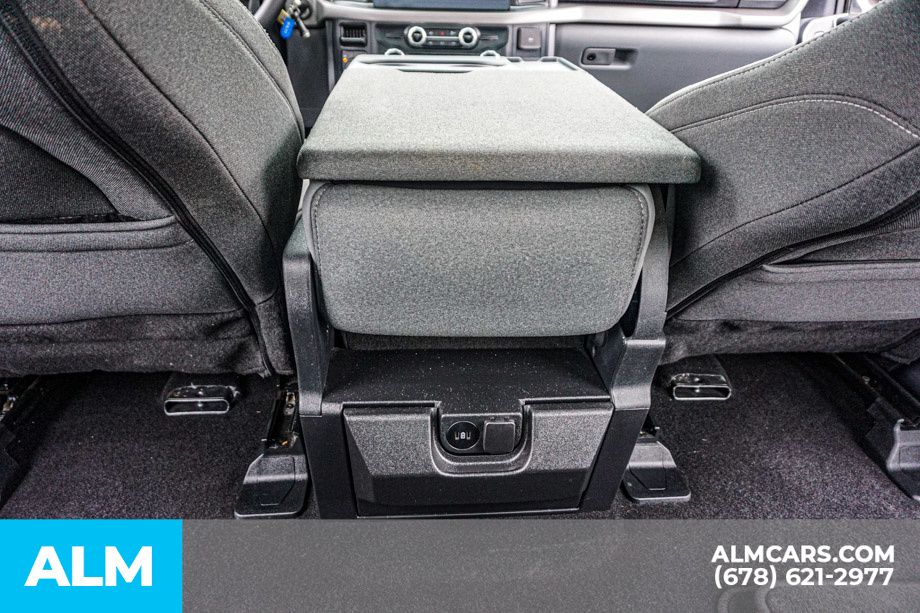 Used 2025 Gray Ford XLT image 31
