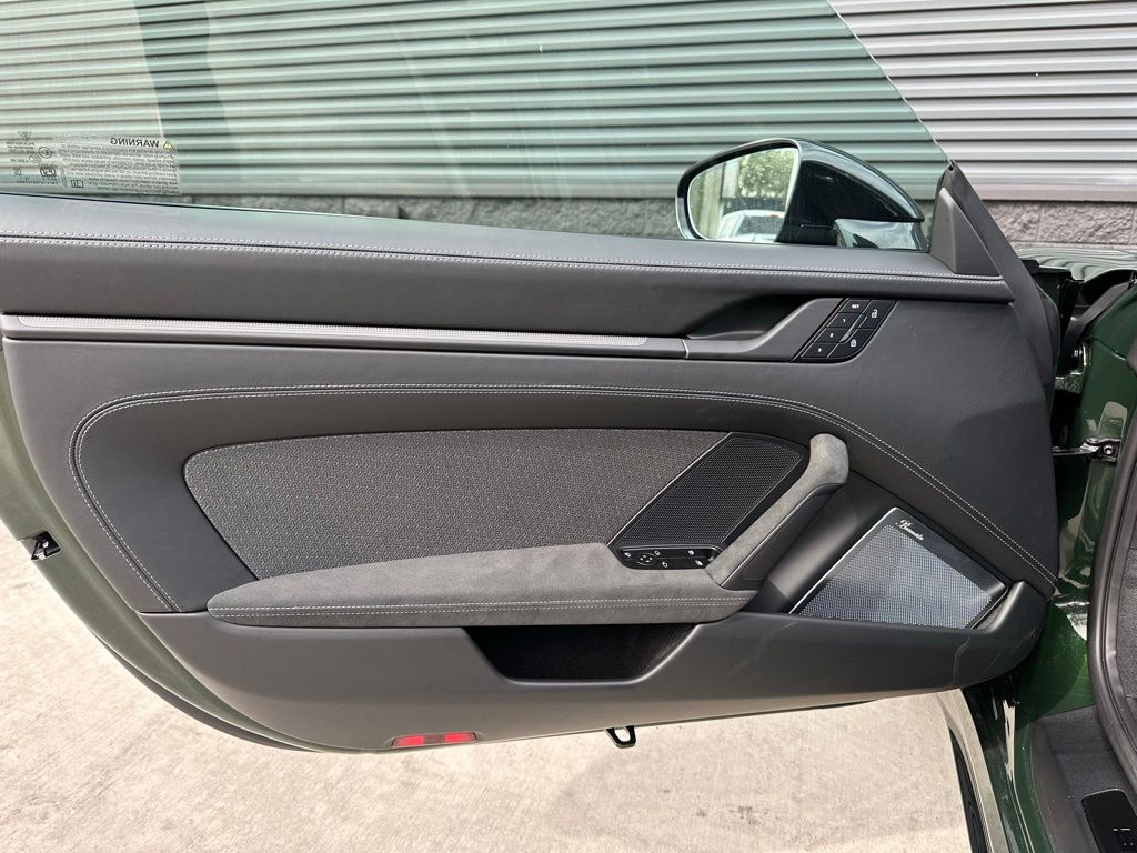 Thumbnail: 2026 Porsche 911 - 19