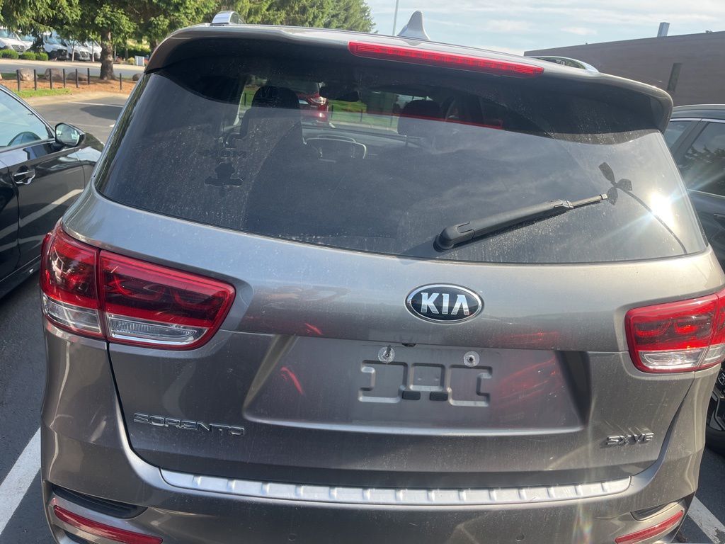 Thumbnail: 2018 Kia Sorento - 3