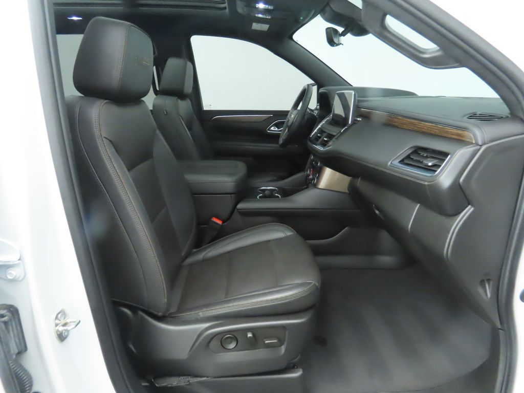 2023 Chevrolet Suburban High Country 20