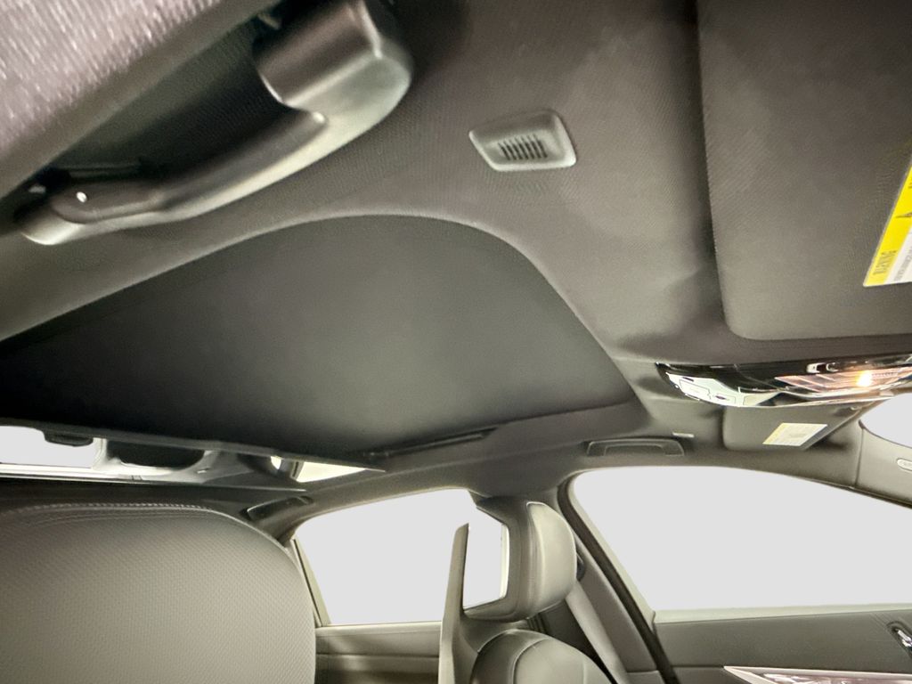 Thumbnail: 2026 BMW i7 - 17