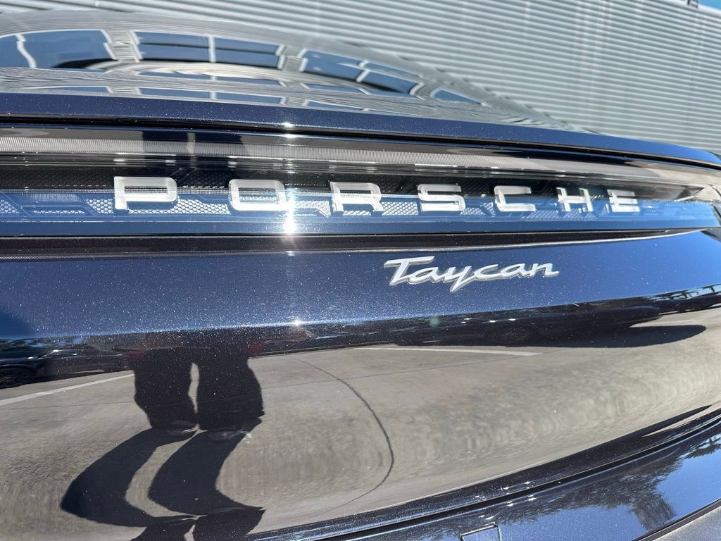 Thumbnail: 2023 Porsche Taycan - 14