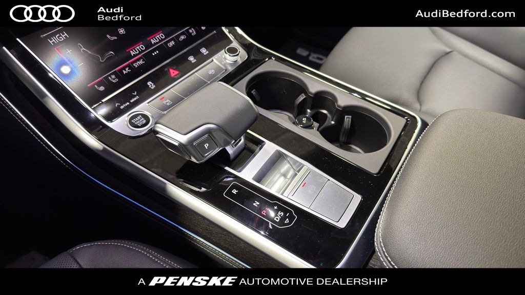 Thumbnail: 2026 Audi Q8 - 18