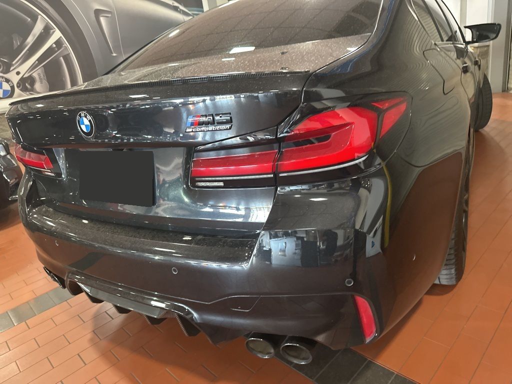 Thumbnail: 2021 BMW M5 - 5