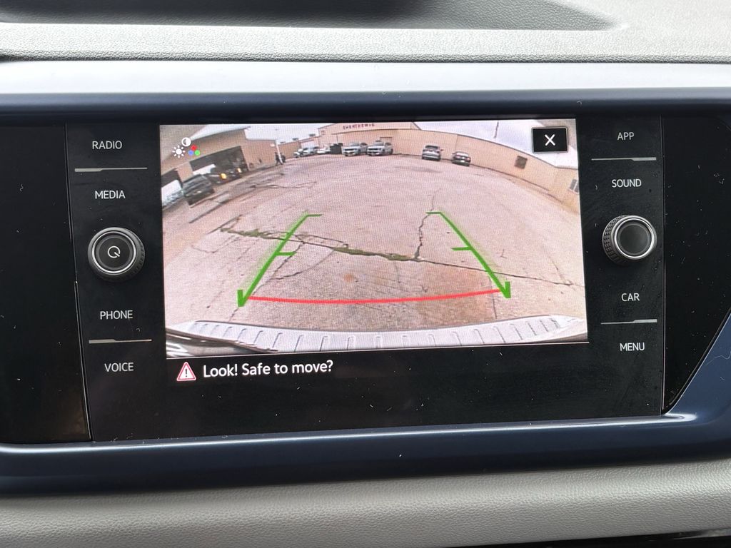 2022 Volkswagen Taos 1.5T SE White at DeMontrond Auto Country