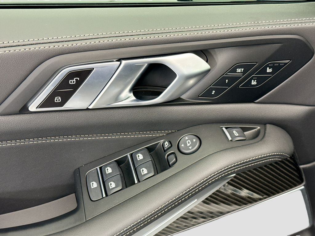 Thumbnail: 2026 BMW X5 - 22