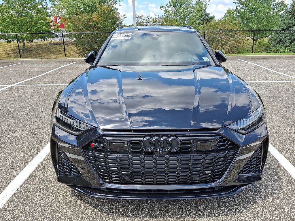 Thumbnail: 2025 Audi RS 6 - 2