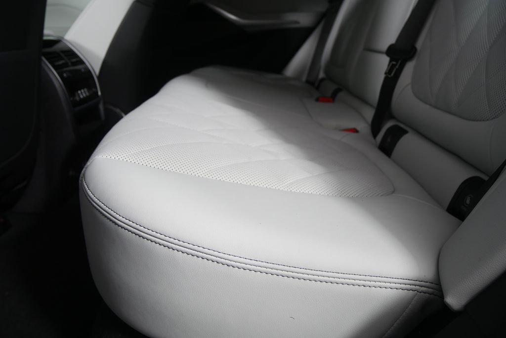 Thumbnail: 2026 BMW X5 - 14