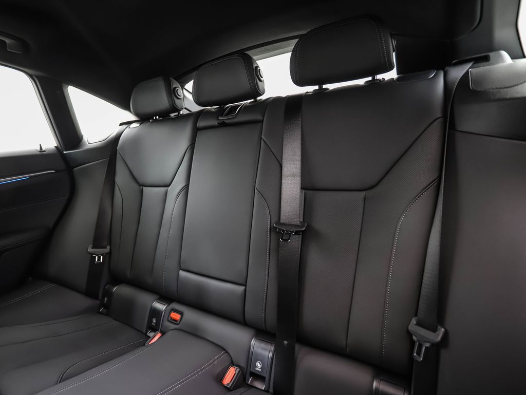 Thumbnail: 2026 BMW i4 - 23