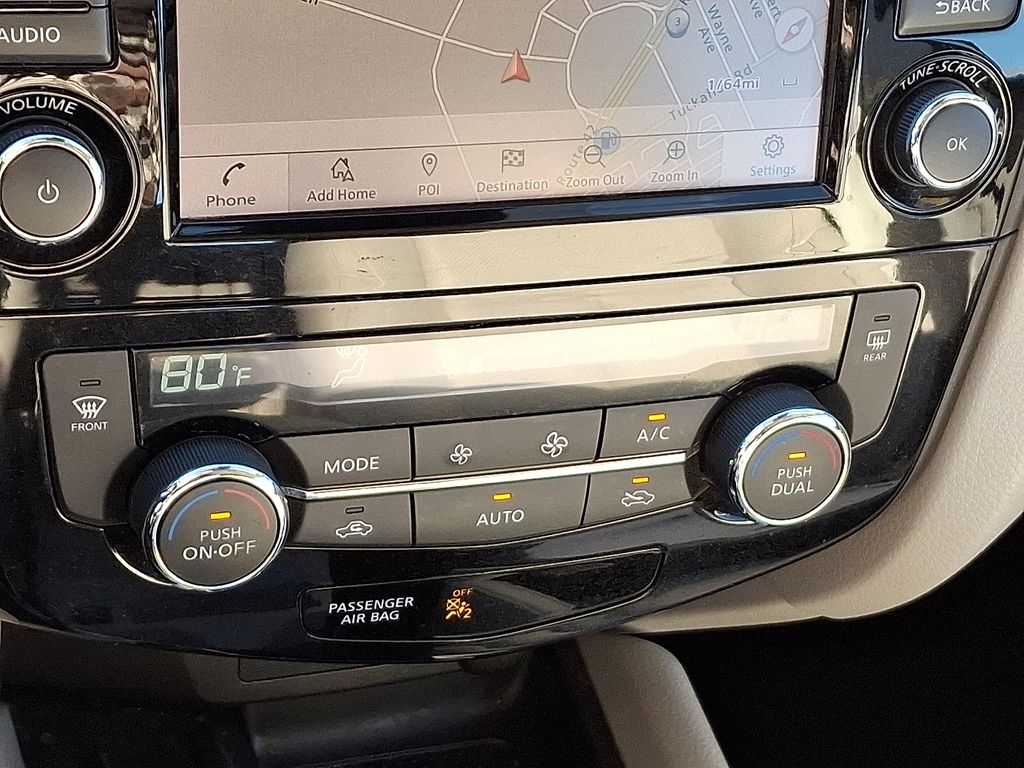 Thumbnail: 2021 Nissan Rogue Sport - 17