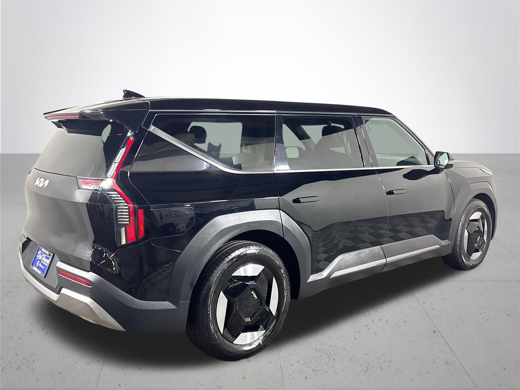2024 Kia EV9 Light Long Range photo 3