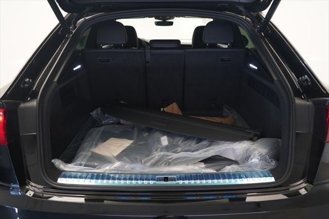 Thumbnail: 2026 Audi Q8 - 11