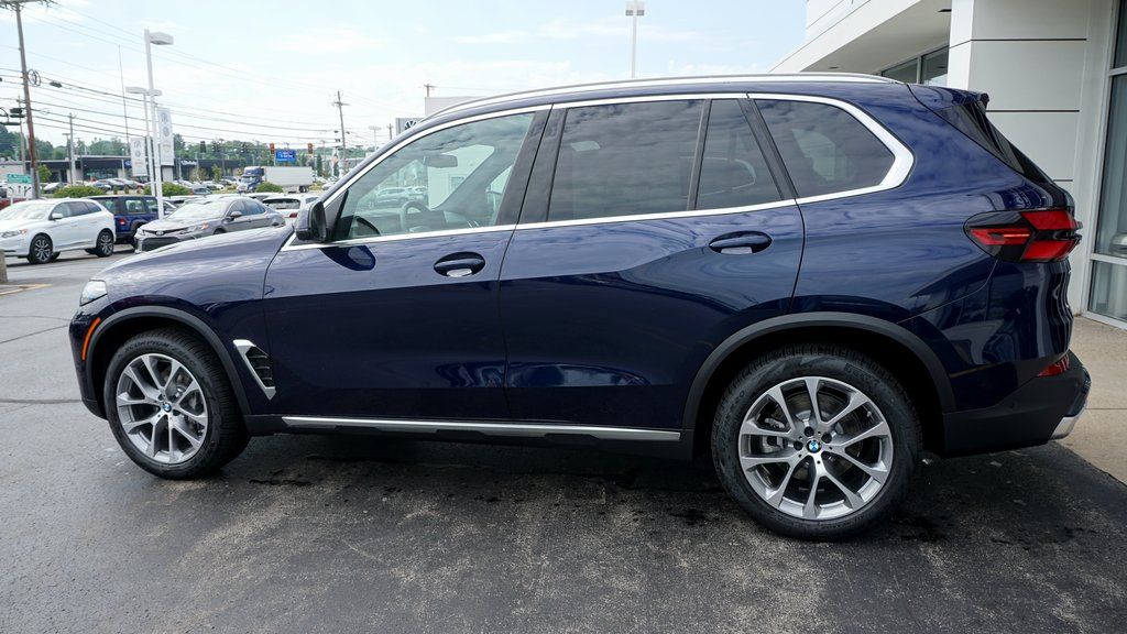 Used Blue 2026 BMW X5 xDrive40i for Sale in Youngstown, OH