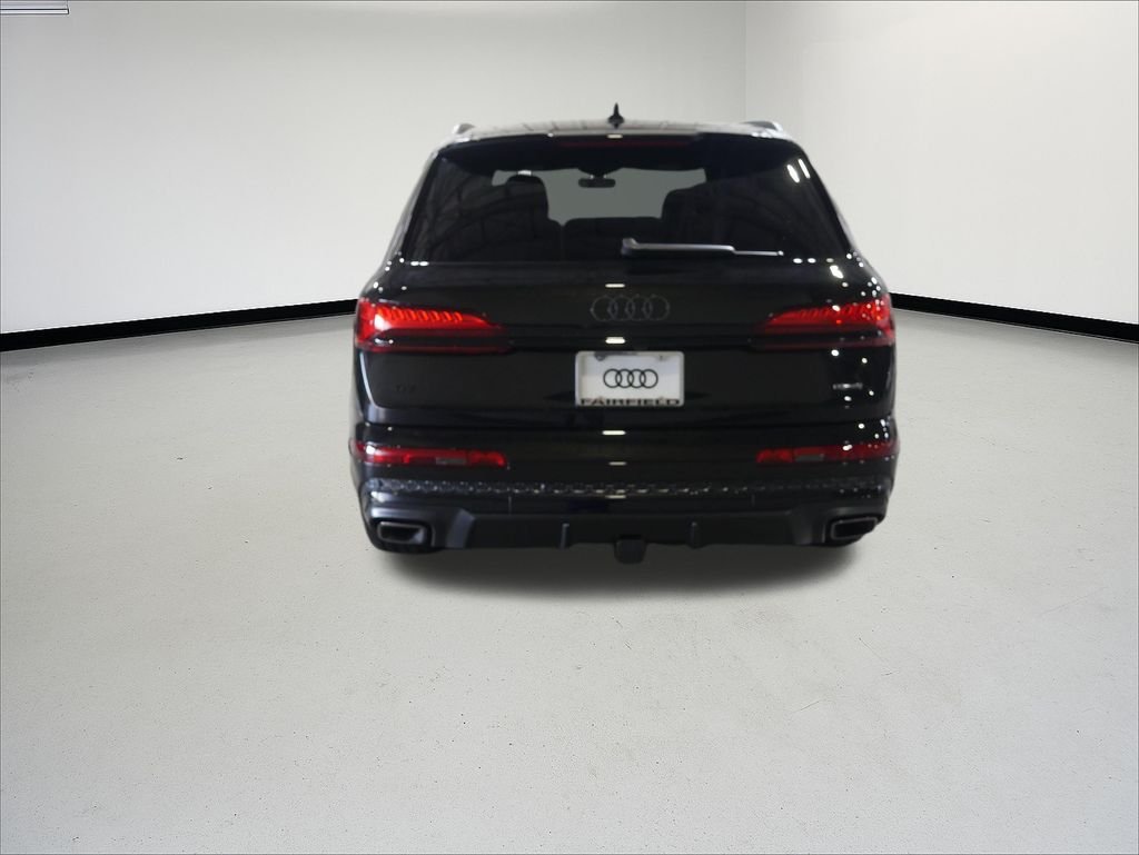 Thumbnail: 2026 Audi Q7 - 4