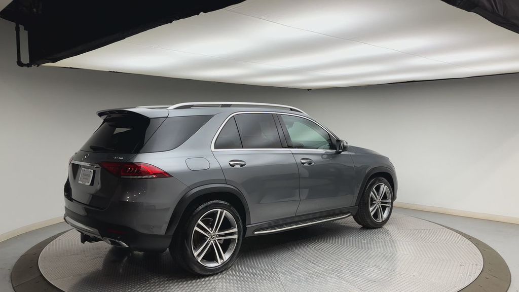 Thumbnail: 2022 Mercedes-Benz GLE - 2