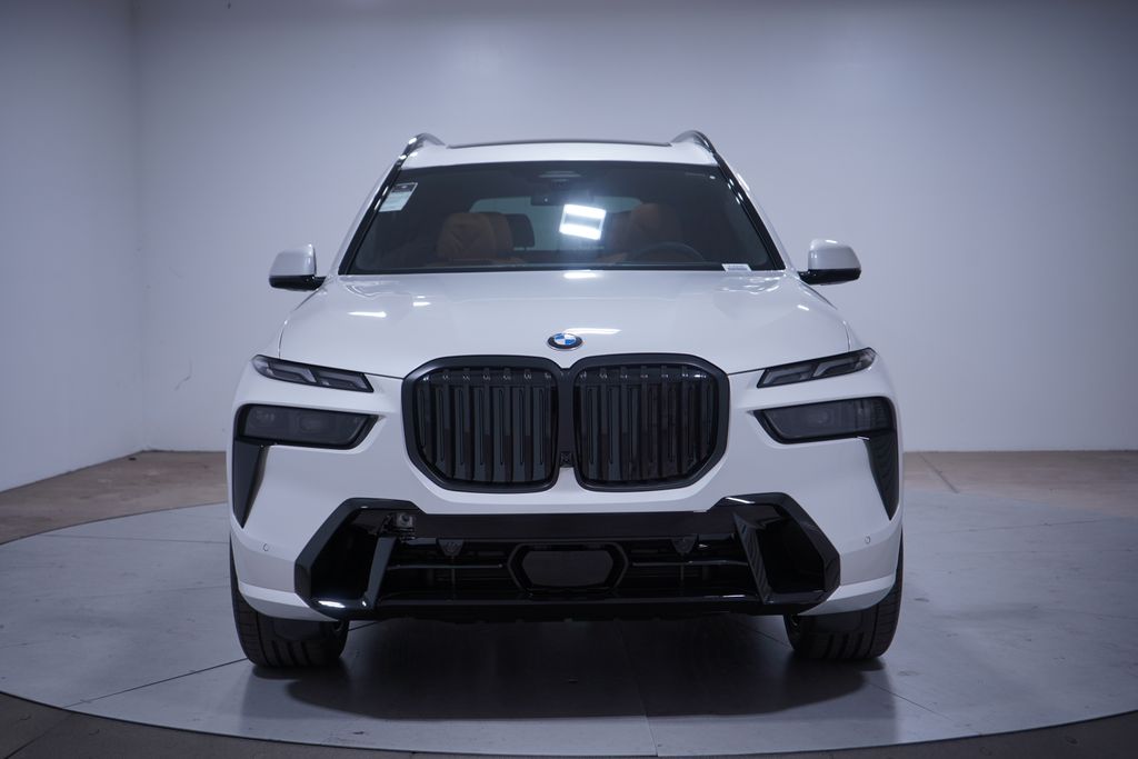 Thumbnail: 2026 BMW X7 - 4
