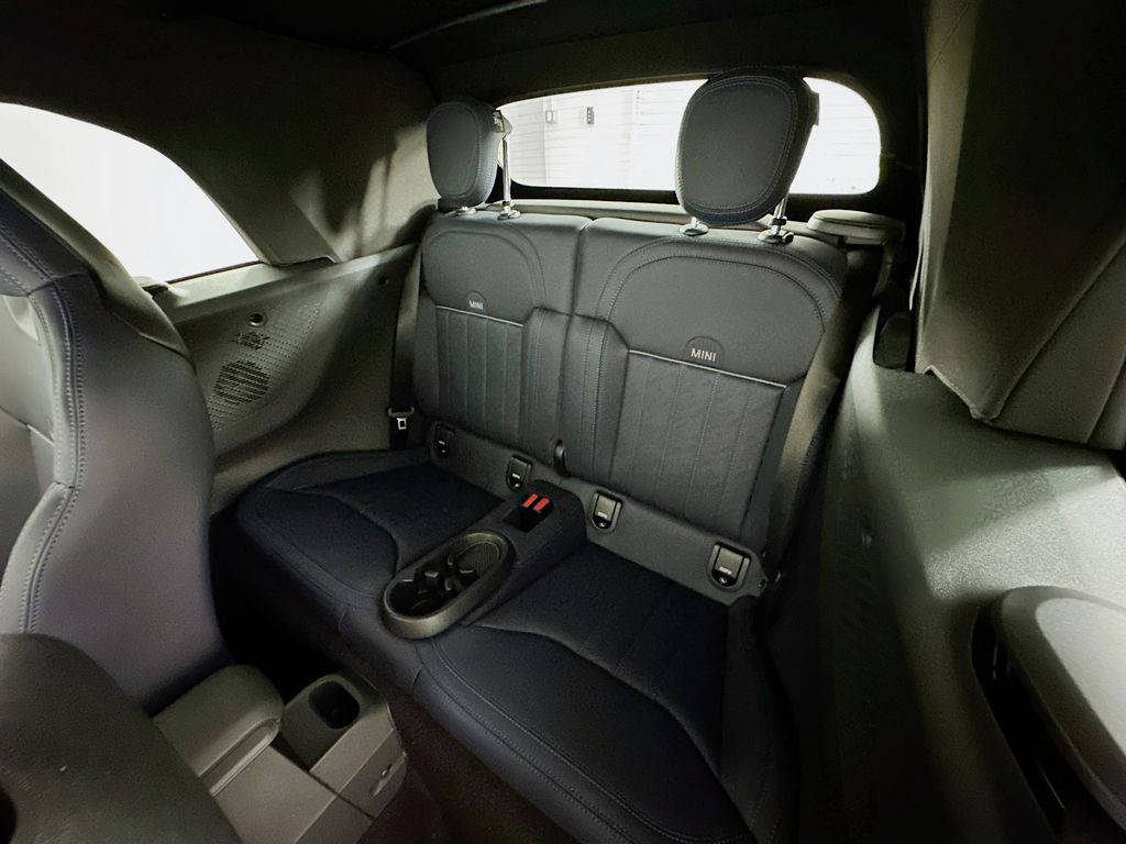 Thumbnail: 2026 MINI Cooper - 17