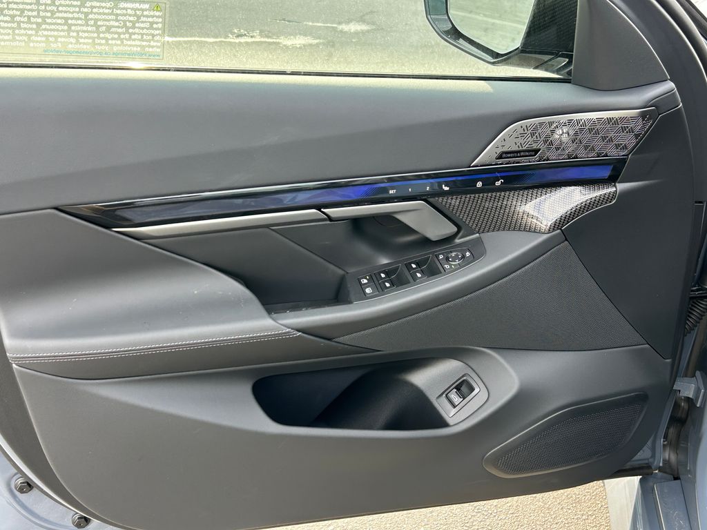 2025 BMW M5 Base 11