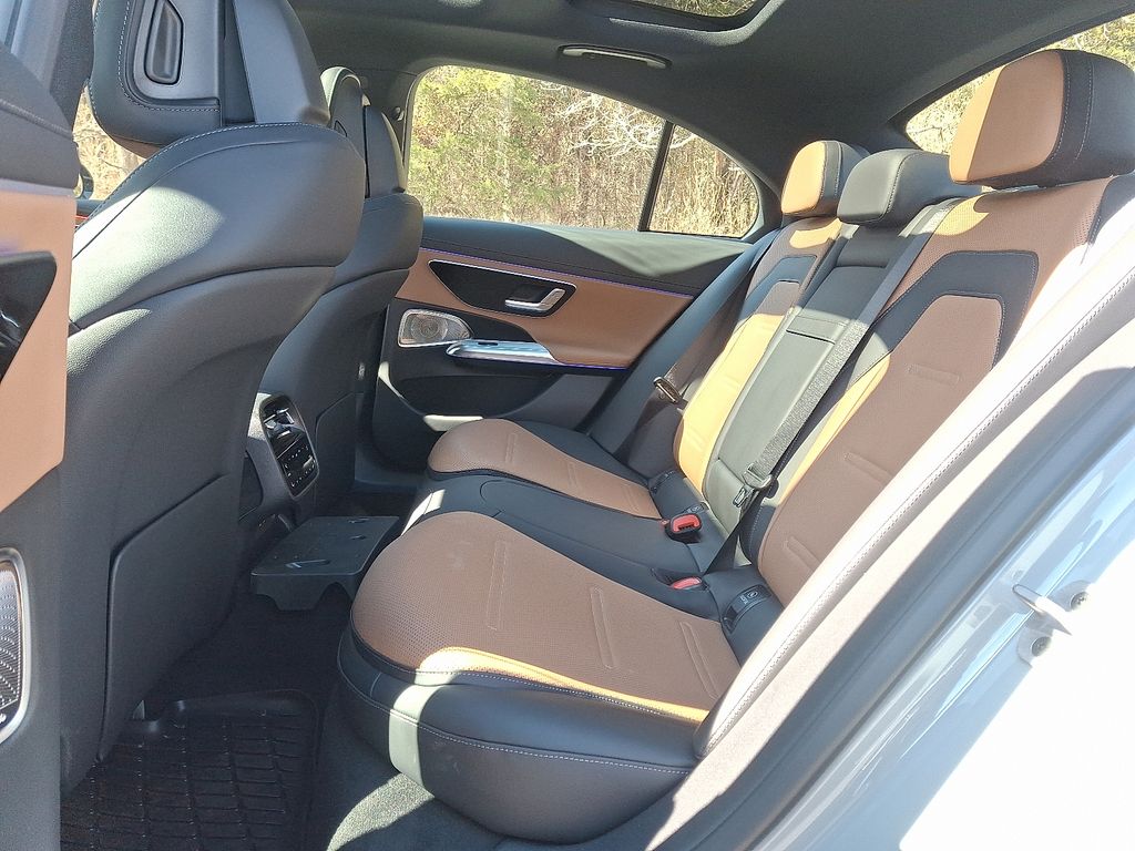 Thumbnail: 2026 Mercedes-Benz E-Class - 5