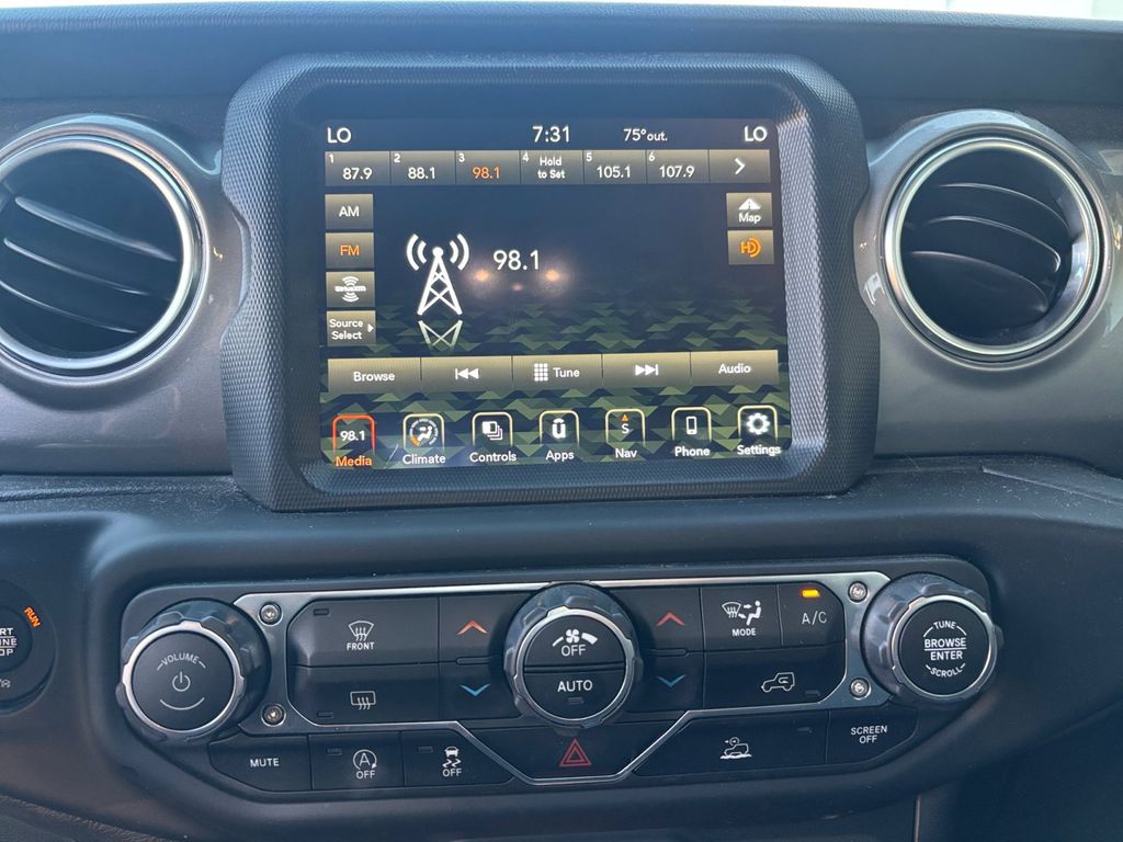 2021 Jeep Gladiator Overland photo 8