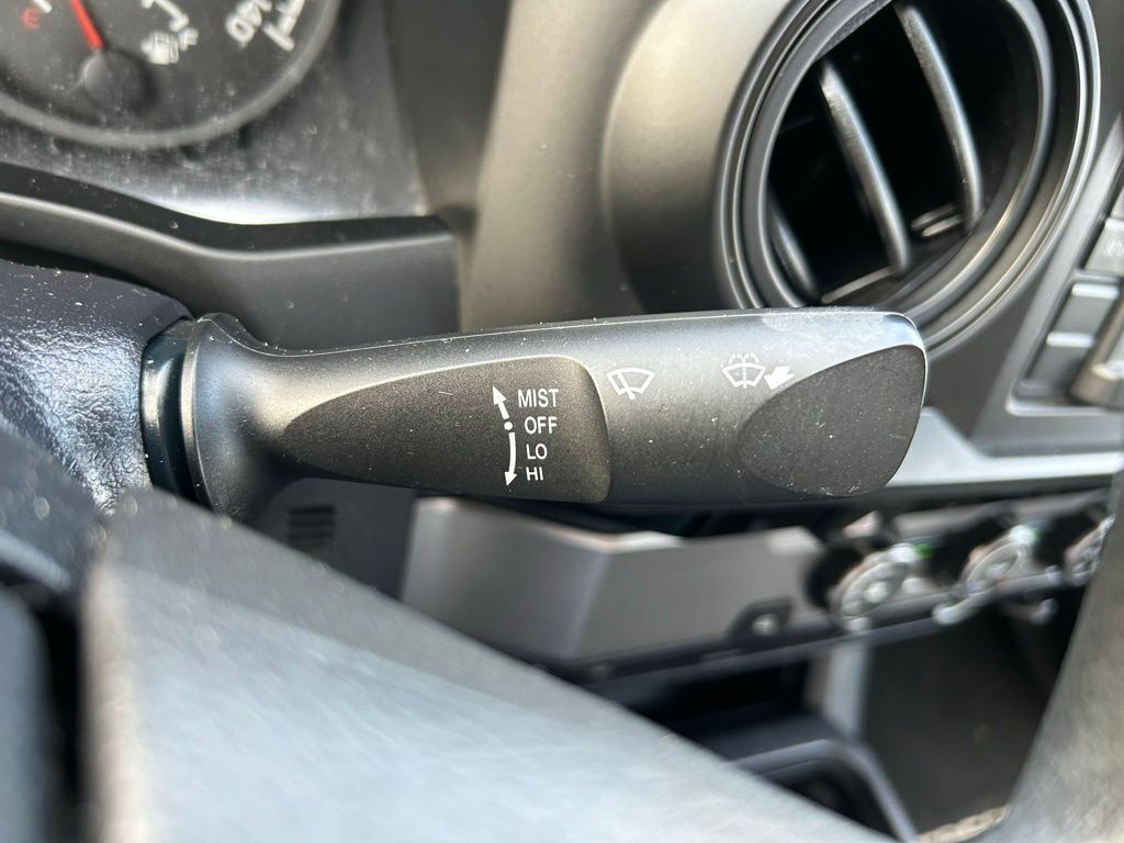 Thumbnail: 2017 Toyota Tacoma - 17