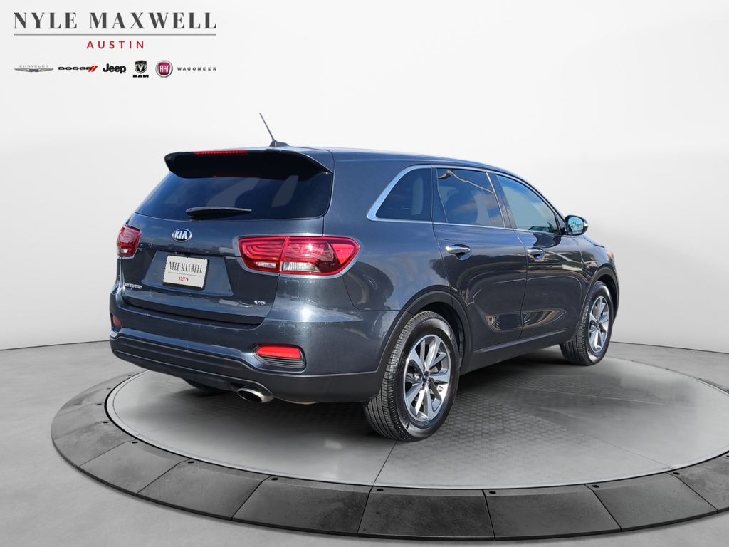 Used Car 2020 Kia Sorento  Lx For Sale Under $15,000 In Austin, Texas
