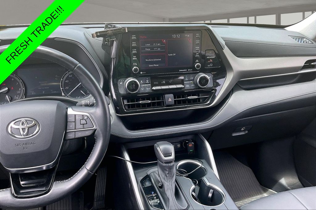 Used 2021 Toyota Highlander SUV