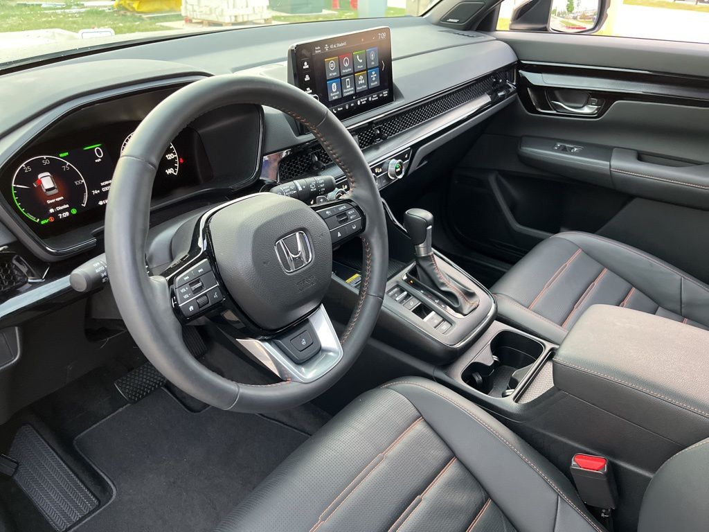 2024 Honda CR-V Sport Touring 18