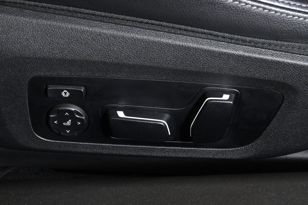 Thumbnail: 2024 BMW M2 - 29