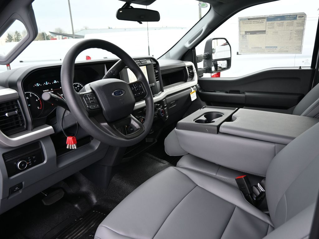 2024 Ford F-550 Super Duty 