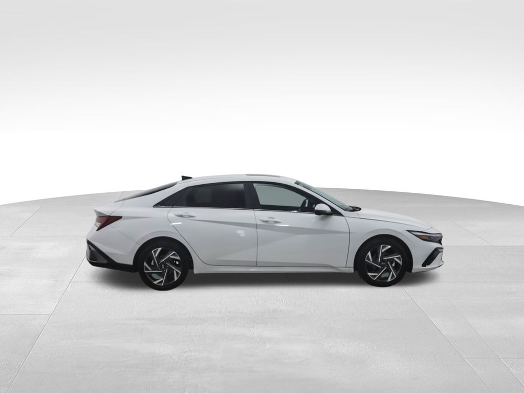 2024 Hyundai Elantra Limited Edition 6