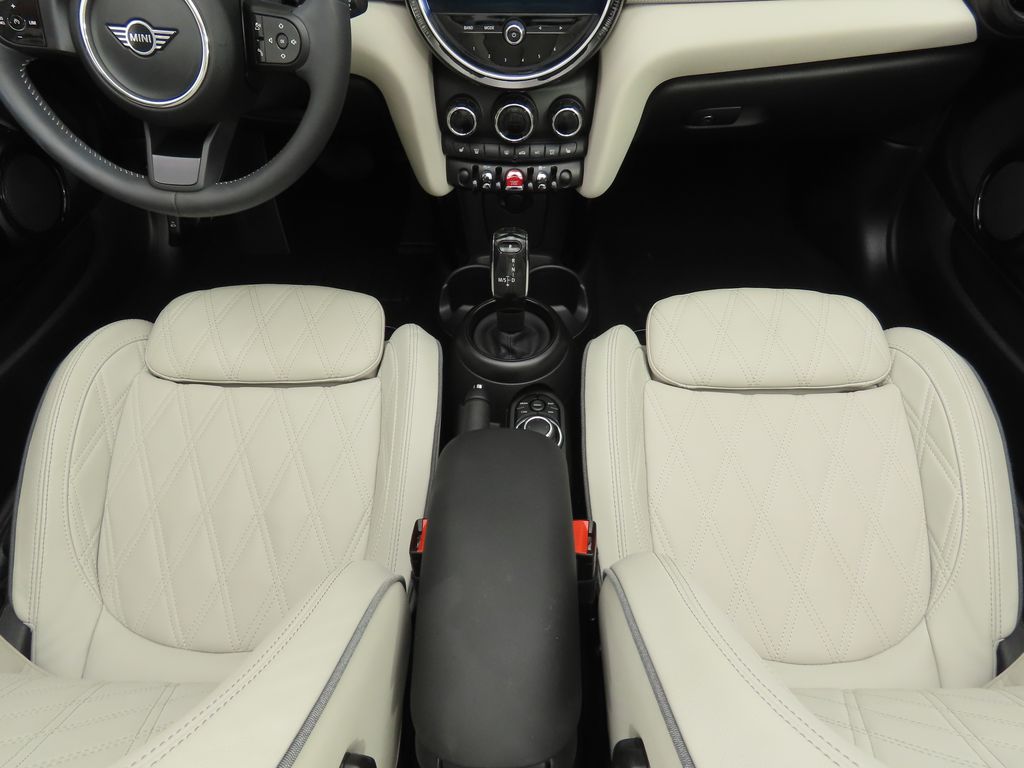 Thumbnail: 2024 MINI Cooper - 16