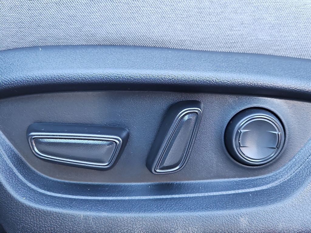 Thumbnail: 2026 Toyota Camry - 12