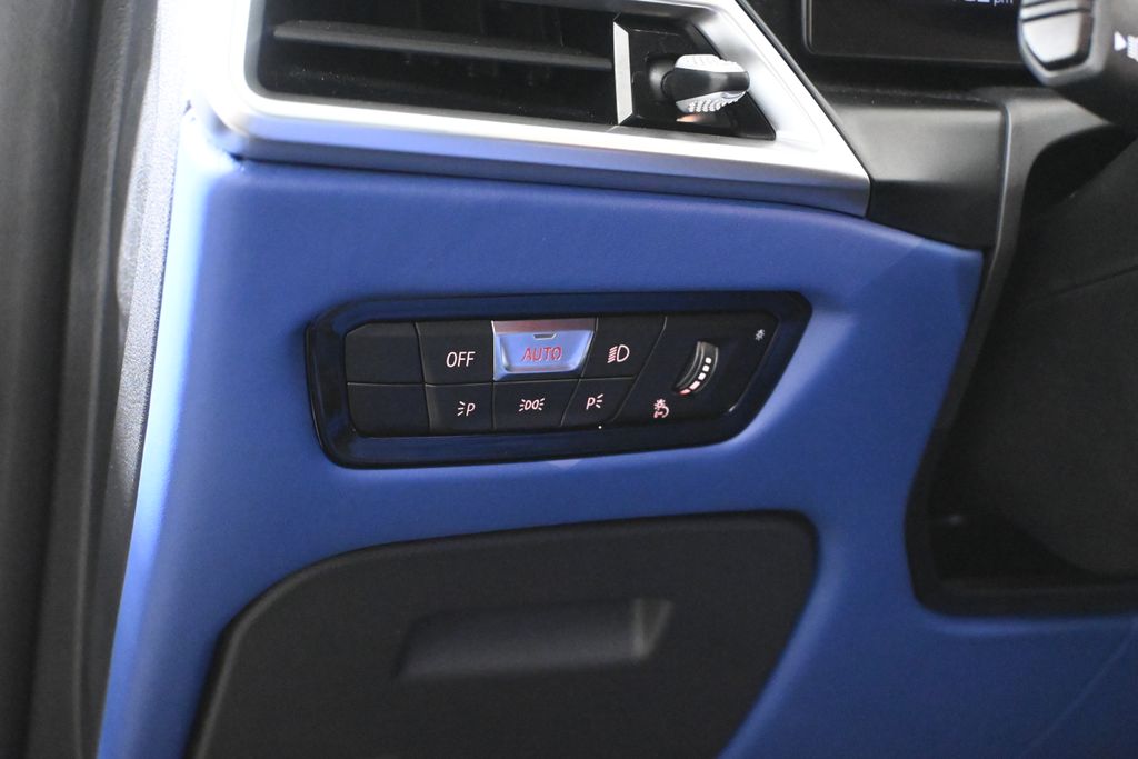 Thumbnail: 2025 BMW M4 - 25