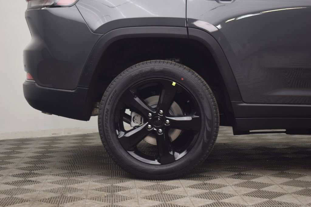 new 2026 Jeep Grand Cherokee car, priced at $41,920