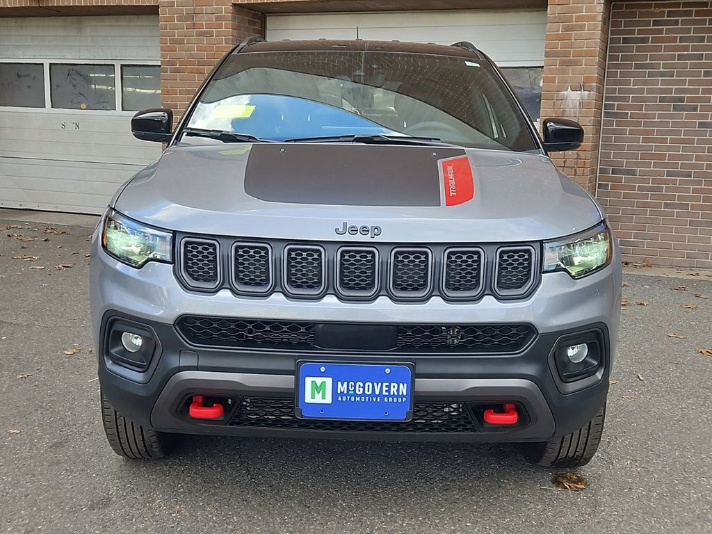 2023 Jeep Compass Trailhawk photo