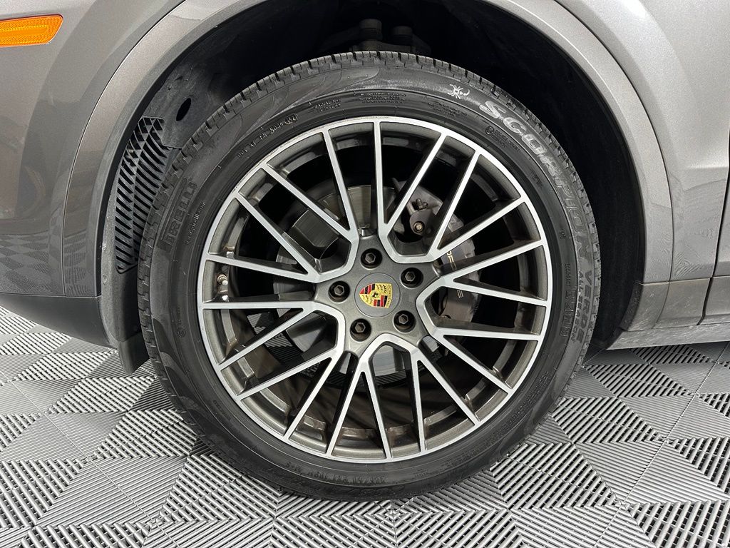 Thumbnail: 2023 Porsche  - 15