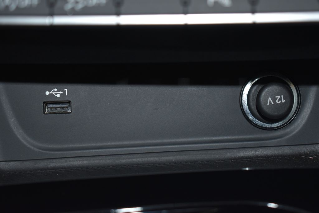 Thumbnail: 2023 Audi A4 - 23