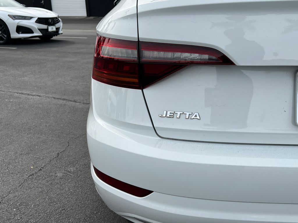 Thumbnail: 2019 Volkswagen Jetta - 11