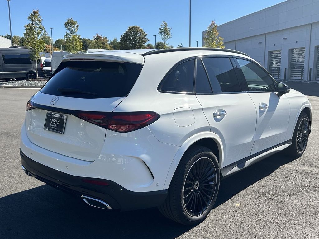 2023 Mercedes-Benz GLC GLC 300 8