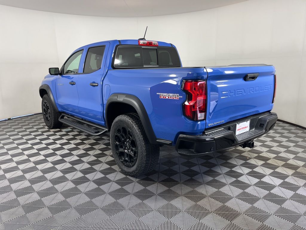 Thumbnail: 2026 Chevrolet Colorado - 3